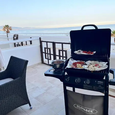 Spacious Stunning Views 2-bed Apartment